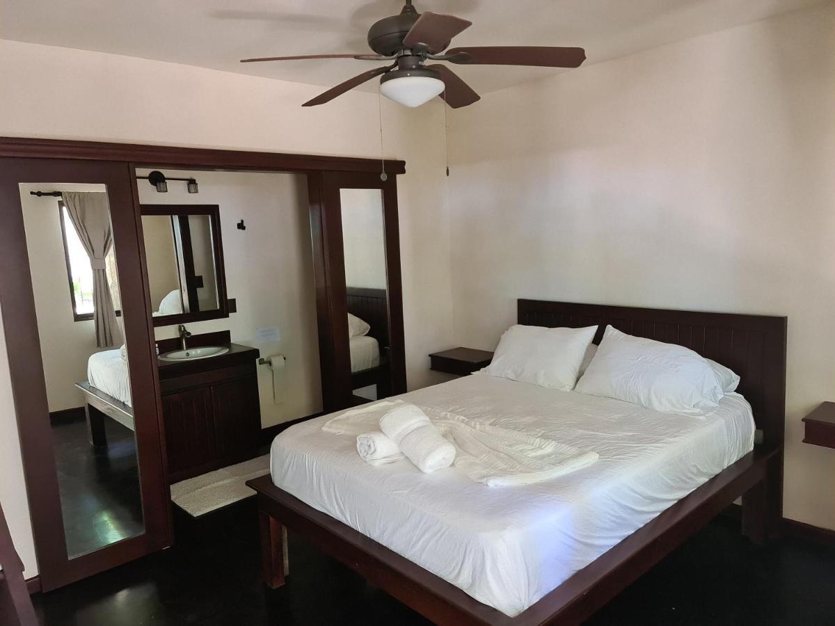 Hona Beach Hotel Dominical Luaran gambar